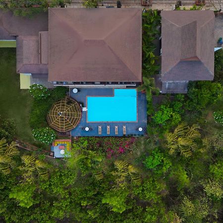 Lemon Tree Hotel, Dapoli Exterior photo